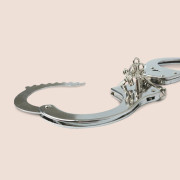 Sportsheets Classic Metal Handcuffs